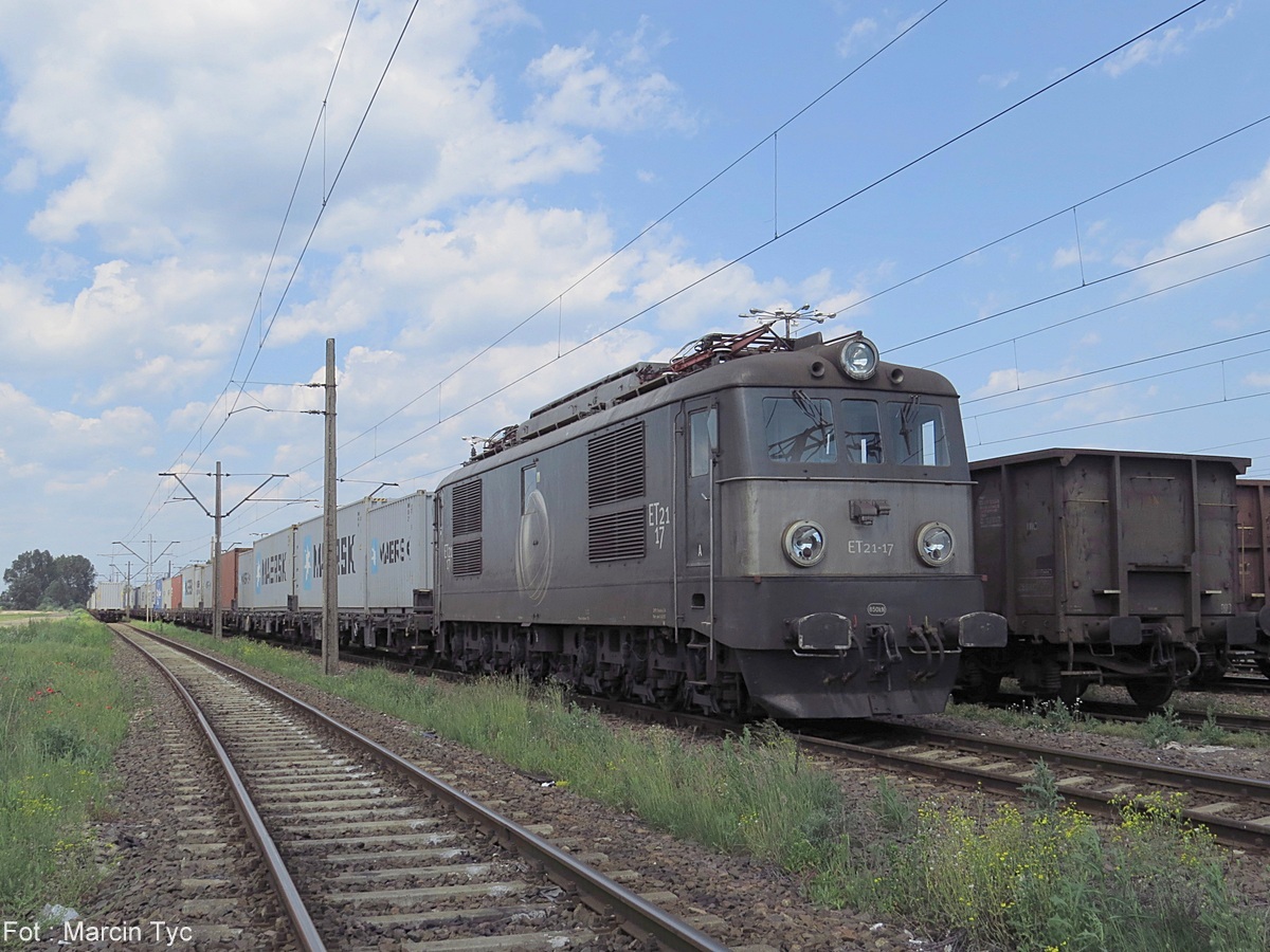 ET21-17 / 9151 3 140 057-3 (ex. PKP ET21-440)