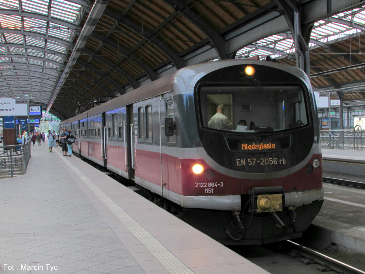 EN57-2056 / (9451 2 122 862-7/863-5/864-3) (ex. EN57-1366)